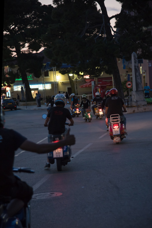 Vespa World Days 2015: Prve vespe stigle u Biograd, foto: Vinko Pešić