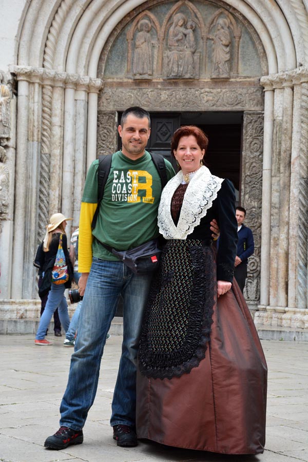 Predstavljanje svečane zadarske pučke nošnje, foto: Iva Perinčić Predstavljanje svečane zadarske pučke nošnje, foto: Iva Perinčić