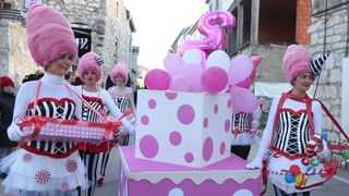 Murter: Maškarana povorka Velike Bake