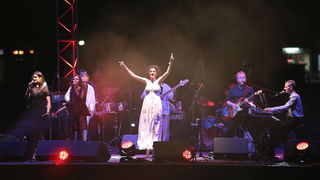 Čudesna Doris Dragović oduševila u Biogradu na Moru Čudesna Doris Dragović oduševila u Biogradu na Moru