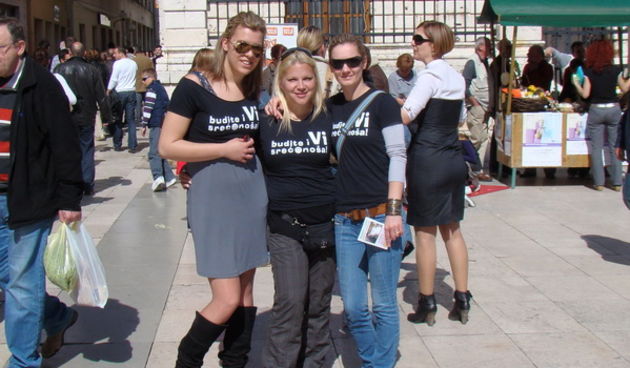 Humanitani uskrsni konvoj Zadar – Oklaj