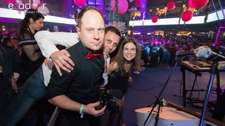 Ludnica u Saturnusu: Najbolji doček u svemiru i šire Ludnica u Saturnusu: Najbolji doček u svemiru i šire