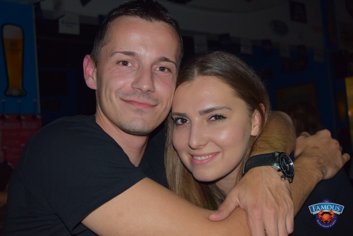 Songbusters i Elena Stella @ Famous Beach Bar & Grill Songbusters i Elena Stella @ Famous Beach Bar & Grill