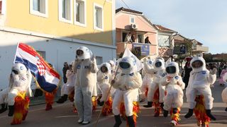 Murter: Maškarana povorka Velike Bake