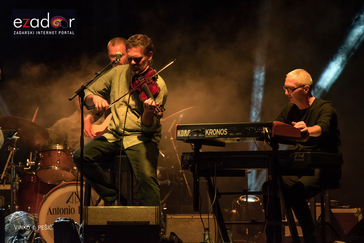 Massimo @ bazen Ilirije u Biogradu na Moru