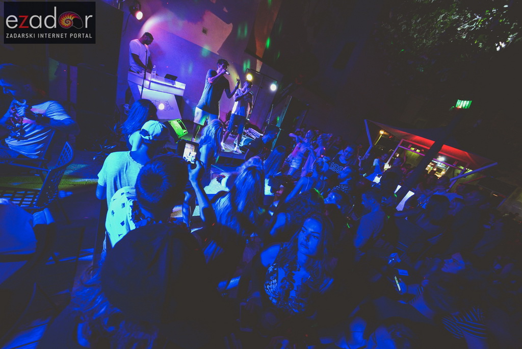 Connect @ Teatro bar & Zlatni kutić Connect @ Teatro bar & Zlatni kutić