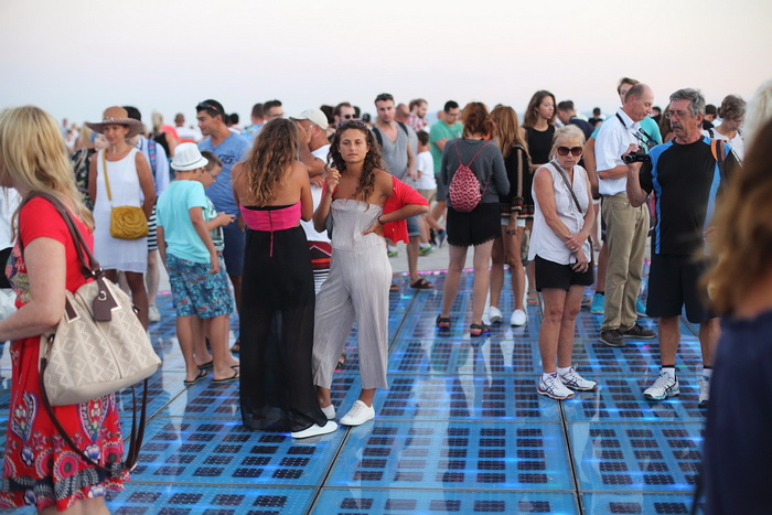 Večernji đir po zadarskoj rivi. Foto: Leo Banić