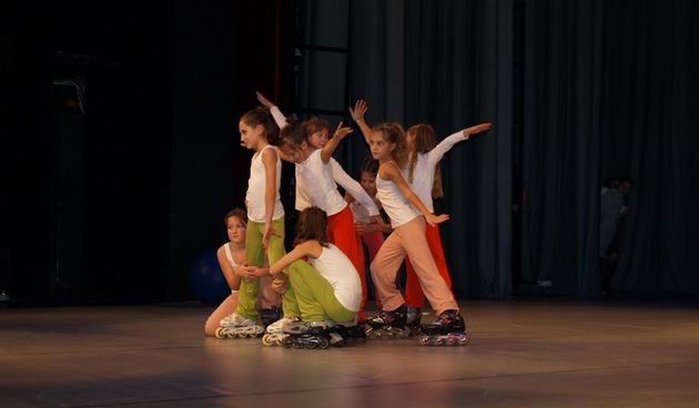 Plesno kazalisna udruga Zalet