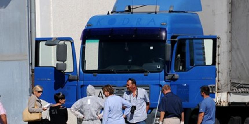 Kamion Dragana Paravinje, foto-CROPIX