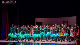 Predstava “Odgojoj” Plesne udruge Gesta u HNK Zadar