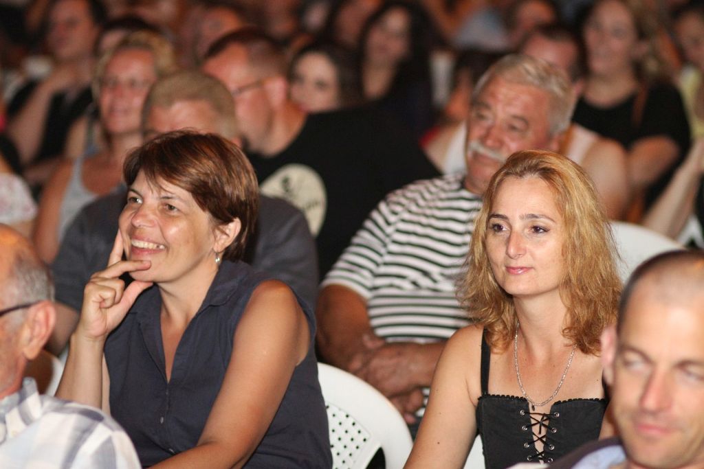 Željko Pervan i društvo nasmijali Bibinjce do suza