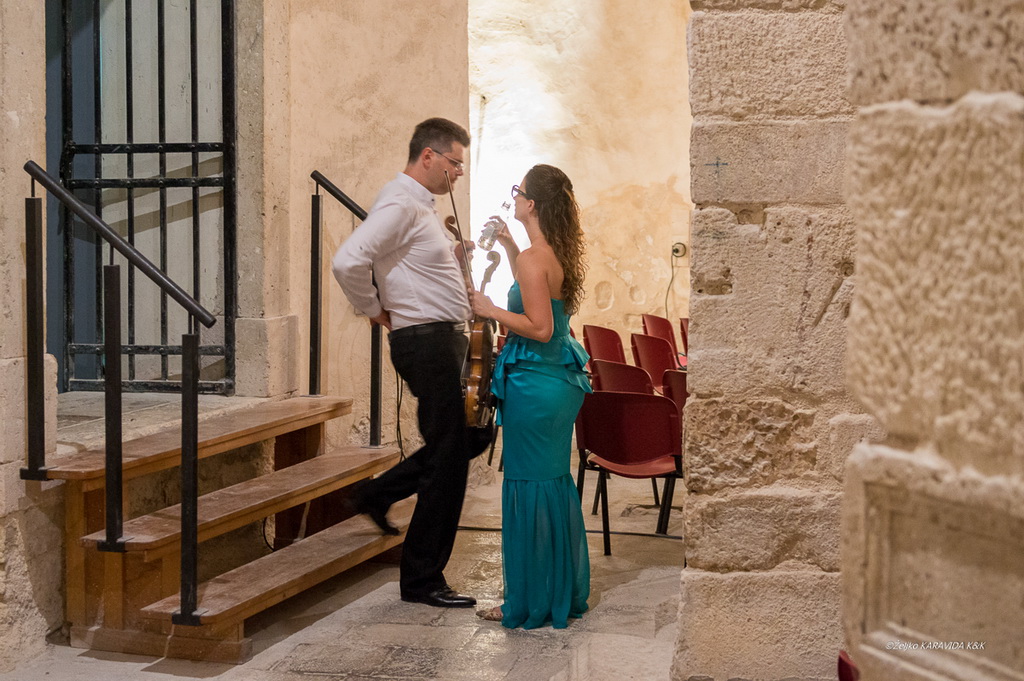 Roman i Milena Simović oduševili koncertom u crkvi Sv. Donata Roman i Milena Simović oduševili koncertom u crkvi Sv. Donata