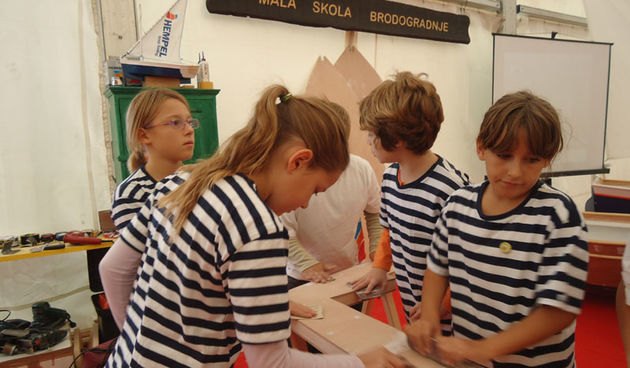Mala škola brodogradnje