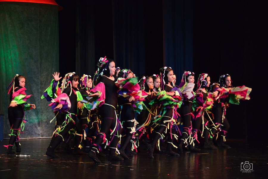 Plesna udruga Gesta: Bajka.hr