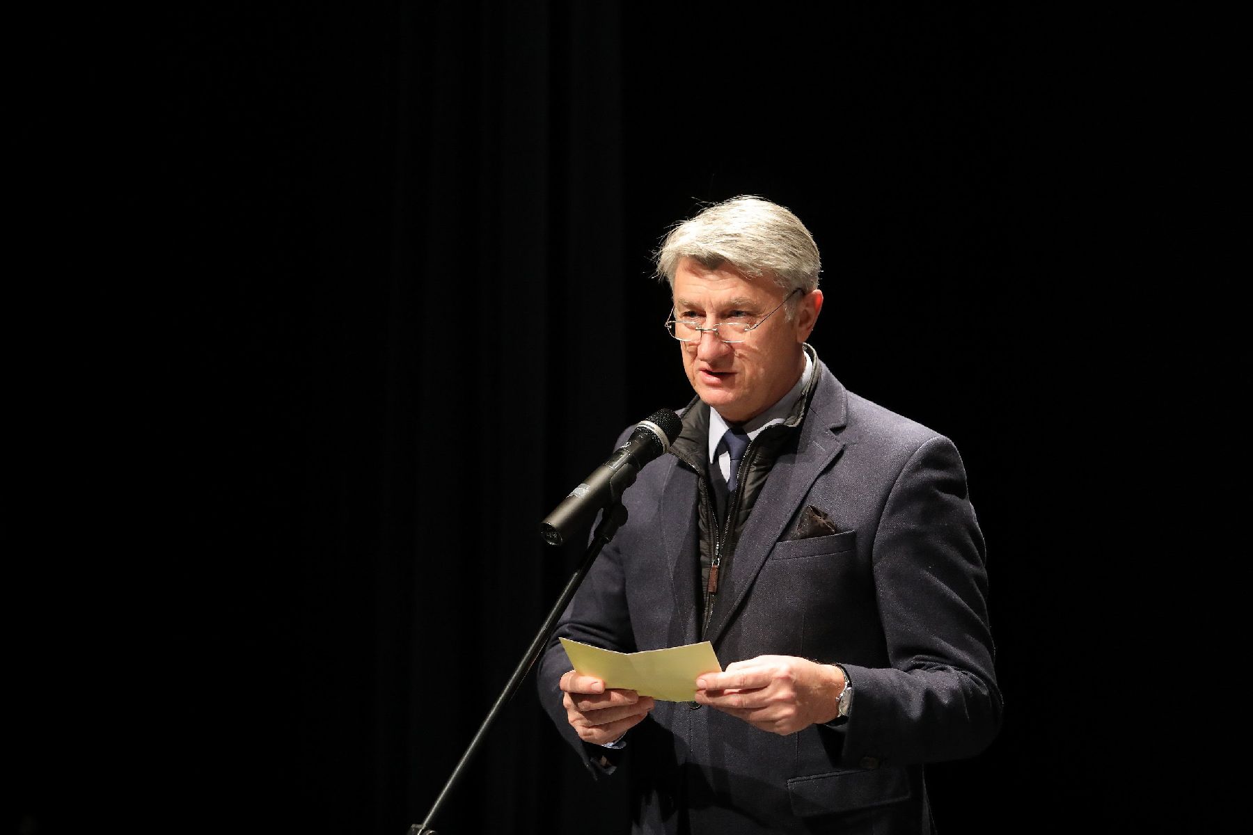 Višnja Starešina u Zadru predstavila knjigu “Hrvati pod KOS-ovim krilom; Završni račun Haaškog suda”.