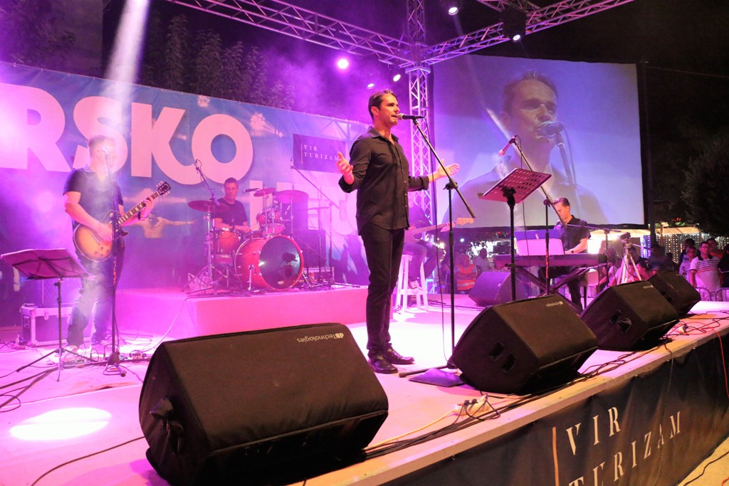 Večer arija i šansona na Viru: Đani & Nera