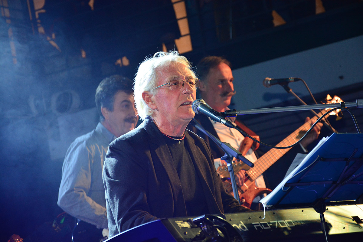 Oliver Dragojević & Dupini oduševili Zadrane ; foto Iva Perinčić