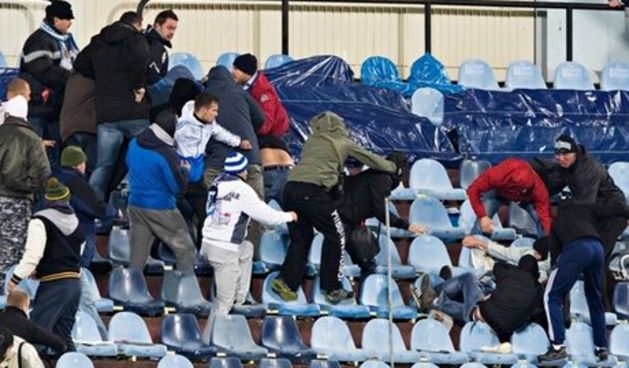 Navijacki neredi na utakmici Sparta – Slovan, foto: twitter
