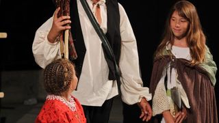 Diklo: “Šuma Striborova” u izvedbi kazališne radionice Donatolina, foto: Iva Perinčić Diklo: “Šuma Striborova” u izvedbi kazališne radionice Donatolina, foto: Iva Perinčić