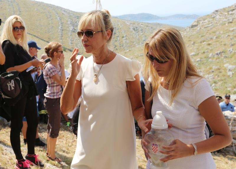 30.08.2015., Kornati – Na otoku Kornatu obiljezena je 8. obljetnica stradanja 12 vatrogasaca iz Sibenika, Vodica i Tisnog. Photo: Dusko Jaramaz/PIXSELL 30.08.2015., Kornati – Na otoku Kornatu obiljezena je 8. obljetnica stradanja 12 vatrogasaca iz Sibenika, Vodica i Tisnog. Photo: Dusko Jaramaz/PIXSELL