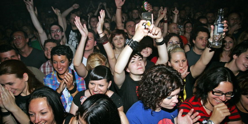 Zagreb, 050711.
Aquarius, Jarun.
Britanska rock grupa Skunk Anansie u klubu Aquarius odrzala je drugi koncert u Zagrebu u godini dana.
Foto: Tomislav Kristo / CROPIX Zagreb, 050711.
Aquarius, Jarun.
Britanska rock grupa Skunk Anansie u klubu Aquarius odrzala je drugi koncert u Zagrebu u godini dana.
Foto: Tomislav Kristo / CROPIX