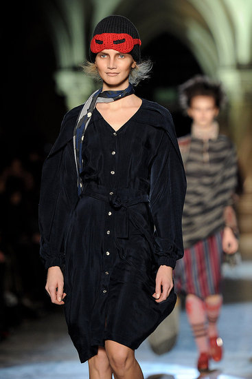 Vivienne Westwood Red Label, Jesen 2010.  (www.coutorture.com)