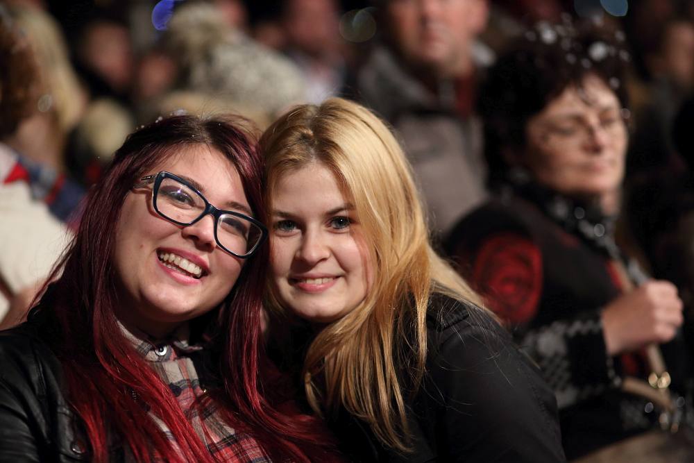 Advent na Viru: Crvena jabuka oduševila u “sniježnom” Viru Advent na Viru: Crvena jabuka oduševila u “sniježnom” Viru