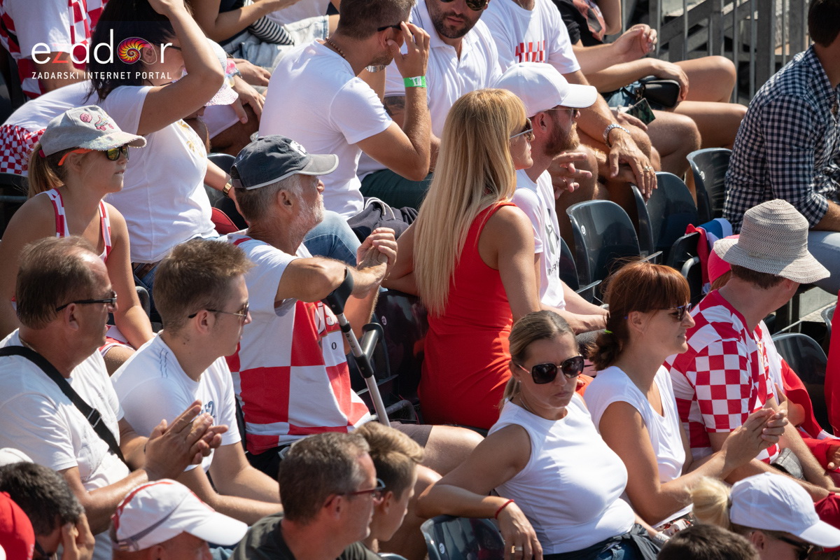 Davis Cup: Vruća navijačka atmosfera u meču Ćilića i Querreya
