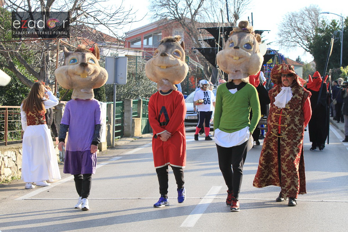 Maškarana povorka Velike Bake u Murteru