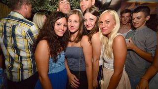 Subotnja zabava u Noštromo i Vagabundo barovima na Viru ; foto Iva Perinčić