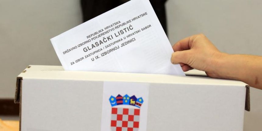 U Hrvatskoj otvorena birališta na kojem se biraju zastupnici 8. saziva sabora. Photo: Duško Jaramaz/PIXSELL U Hrvatskoj otvorena birališta na kojem se biraju zastupnici 8. saziva sabora. Photo: Duško Jaramaz/PIXSELL