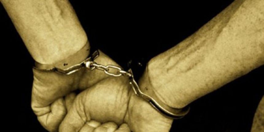 Lisice – uhićenje (Foto: Tportal.hr) Lisice – uhićenje (Foto: Tportal.hr)