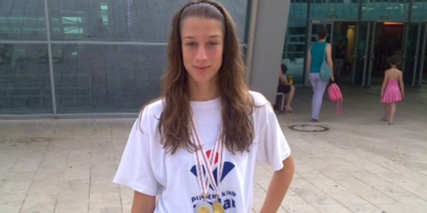 Laura Čizmin Laura Čizmin