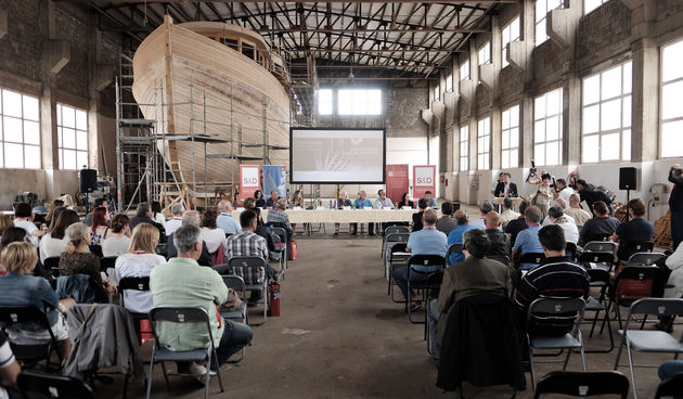 Potpredsjednik Međuskupine Europskog parlamenta za mora, rijeke, otoke i priobalna područja, zastupnik Tonino Picula domaćin je dvodnevne međunarodne konferencije “Maritimna baština u lokalnim zajednicama – modeli održivosti” koja se održava u prostoru br