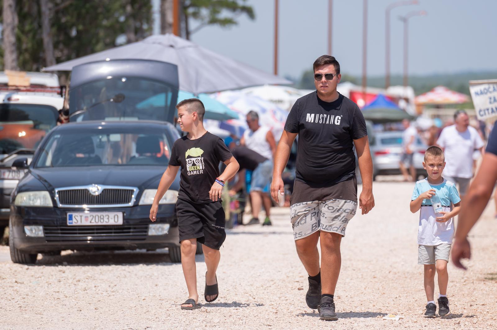 Benkovački sajam u objektivu Dina Stanina