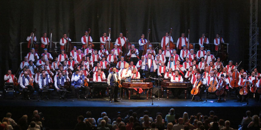 Budapest Gypsy Symphony Orchestra – 100 romskih violina Budapest Gypsy Symphony Orchestra – 100 romskih violina