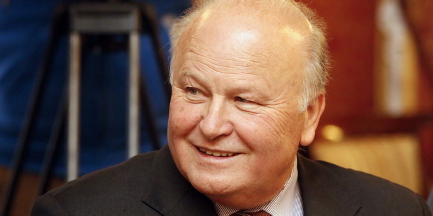 Zagreb, 280213.
Banski dvori, Trg svetog Marka.
Redovita sjednica hrvatske Vlade.
Na fotografiji: ministar financija Slavko Linic.
Foto: Damjan Tadic / CROPIX Zagreb, 280213.
Banski dvori, Trg svetog Marka.
Redovita sjednica hrvatske Vlade.
Na fotografiji: ministar financija Slavko Linic.
Foto: Damjan Tadic / CROPIX