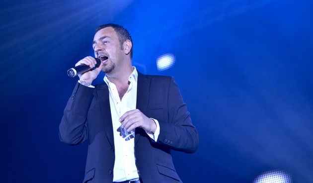 Zagreb, 201212. 
Dom Sportova.
Koncert Zvijezde Hit Recordsa, na kojem nastupaju izvodjaci koji izdaju albume za tu izdavacku kucu.
Na fotografiji: Sandi Cenov.
Foto: Admir Buljubasic / CROPIX