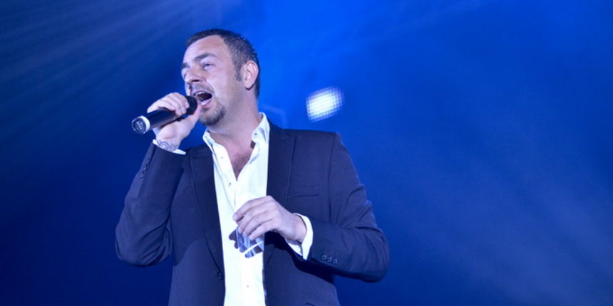 Zagreb, 201212. 
Dom Sportova.
Koncert Zvijezde Hit Recordsa, na kojem nastupaju izvodjaci koji izdaju albume za tu izdavacku kucu.
Na fotografiji: Sandi Cenov.
Foto: Admir Buljubasic / CROPIX