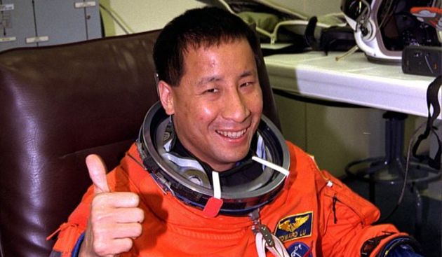 Edward Tsang Lu, astronaut