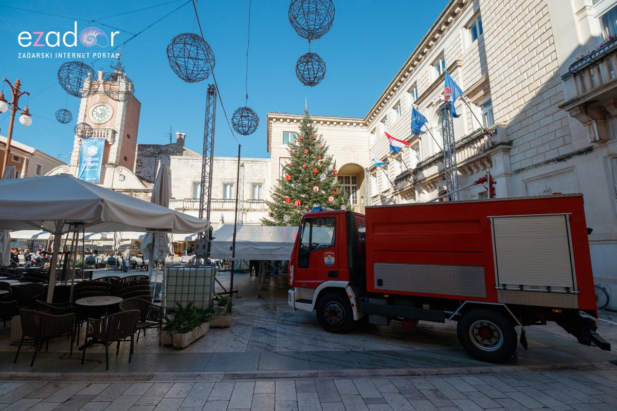 Đir po gradu, ponedjeljak 30. prosinca 2019. Đir po gradu, ponedjeljak 30. prosinca 2019.