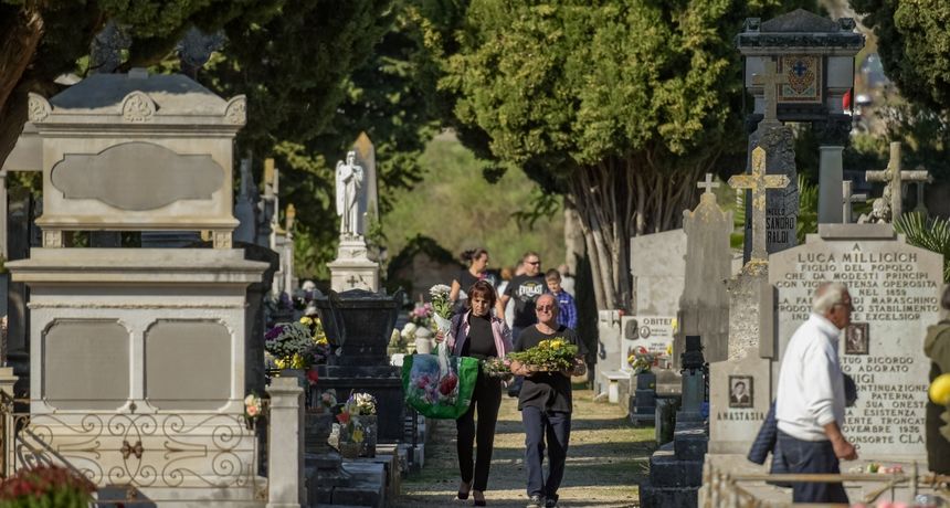 Gradsko groblje u Zadru na blagdan Svih Svetih