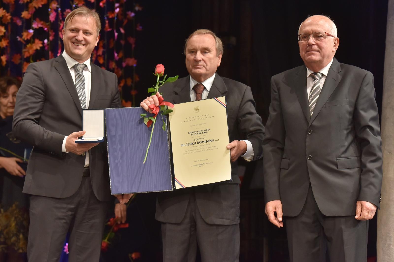 Na svečanoj sjednici Grada Zadra uručene nagrade najzaslužnijim građanima