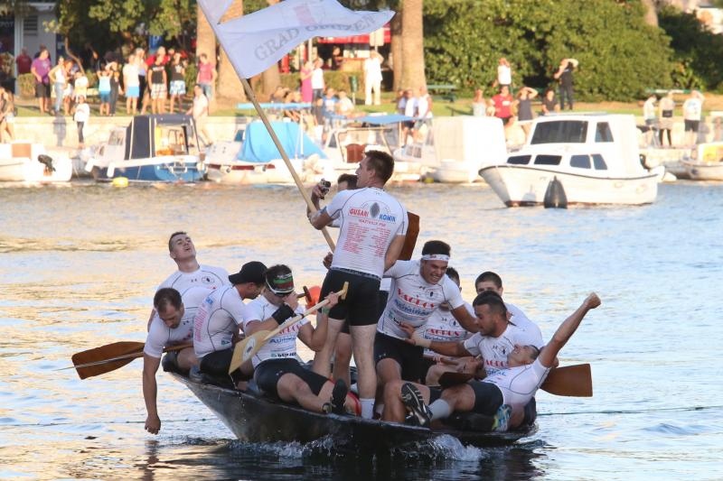 Gusari iz Komina pobjednici Maratona lađa od Metkovića do Ploča