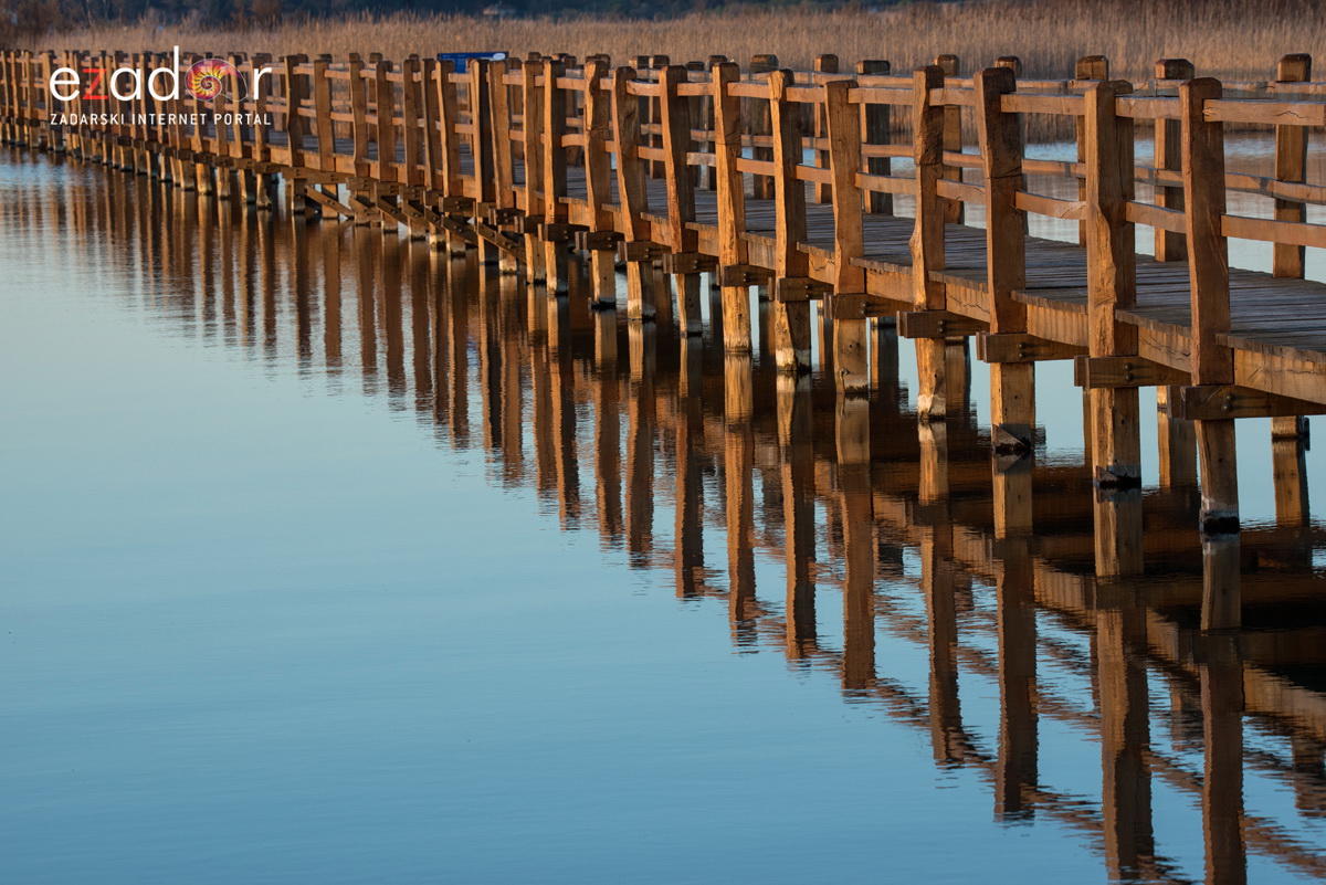 Nedjeljno svitanje na Vranskom jezeru Nedjeljno svitanje na Vranskom jezeru
