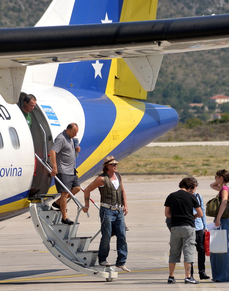 Dubrovnik, 210809.
Danas je u Dubrovnik s delegacijom Sarajevo Film Festivala stigao glumac Mickey Rourke, kao gost Dubrovnik Film Meetinga.
Docekale su ga predstavnice Jadranskih luksuznih hotela u cijim ce objektima i boraviti, a u Dubrovniku ce veceras