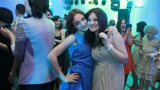 Maturalna večer Ekonomske škole (foto:Saša Čuka) Maturalna večer Ekonomske škole (foto:Saša Čuka)