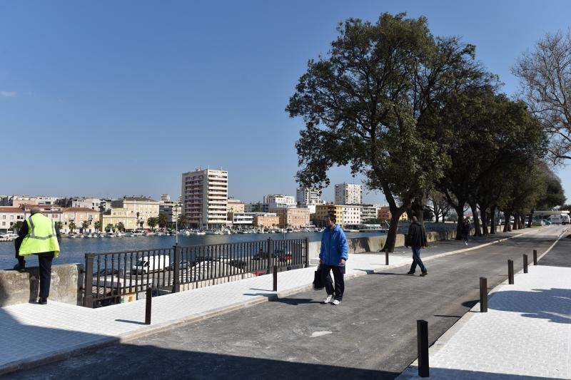 17.03.2016., Zadar – Danas je otvoren promet na Muraju koji je bio obustavljen zbog radova na vratima Svetog Krsevana u sklopu EU projekta HERA. Prema najavi iz Zupanije 6. travnja tog ce se dana svecano otvoriti Prolaz cara Augusta i Vrata sv. Krsevana. 17.03.2016., Zadar – Danas je otvoren promet na Muraju koji je bio obustavljen zbog radova na vratima Svetog Krsevana u sklopu EU projekta HERA. Prema najavi iz Zupanije 6. travnja tog ce se dana svecano otvoriti Prolaz cara Augusta i Vrata sv. Krsevana.