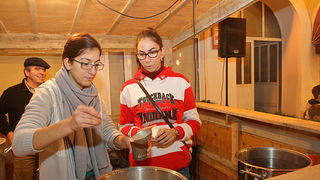 Bibinje: Božićni sajam na Trgu Franje Tuđmana Bibinje: Božićni sajam na Trgu Franje Tuđmana