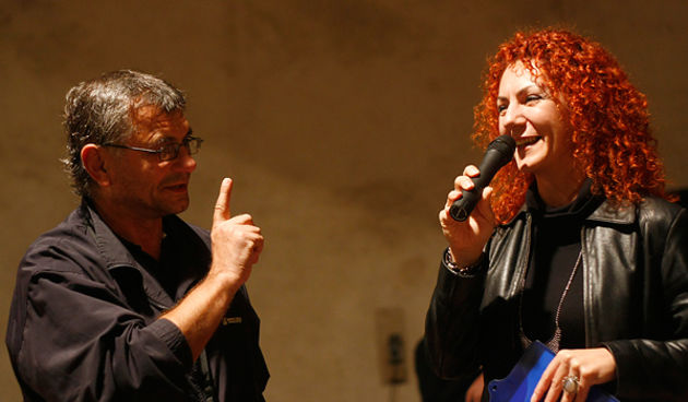 Izložba fotografija Ive Pervana i Mladena Radolovića Mrlje u crkvi SV.Donata